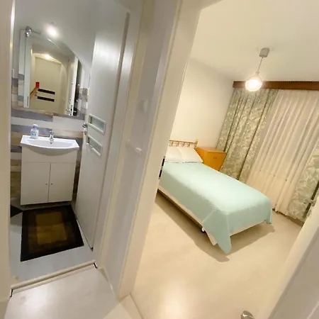 Apartment Premium White House