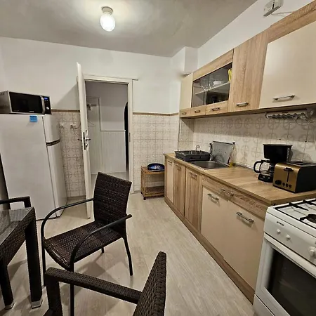 Apartment Premium White House