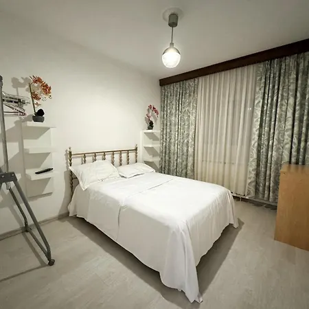 Premium White House Apartment