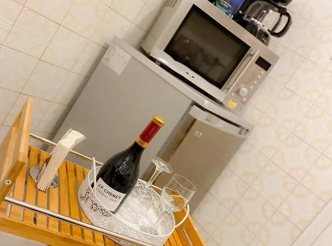 Premium White House *